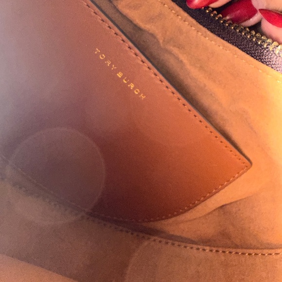 Tory Burch Beige and Gray Shoulder Bag - Picture 4 of 8